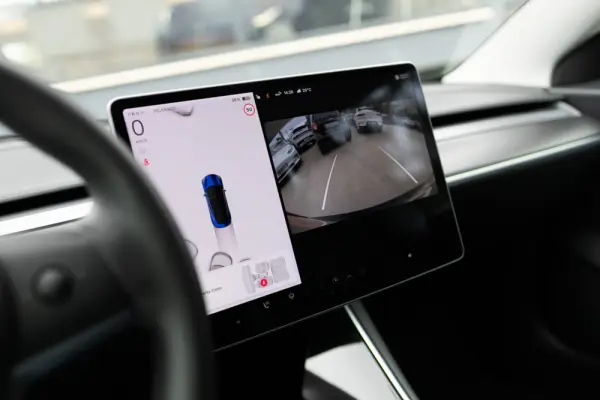 Tesla Model 3 Standard Range Plus RWD 13