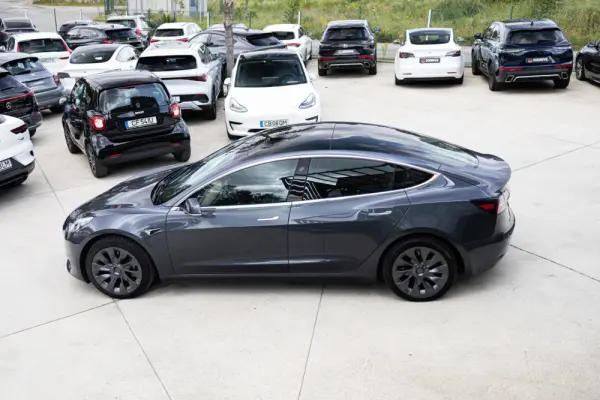 Tesla Model 3 Standard Range Plus RWD 4