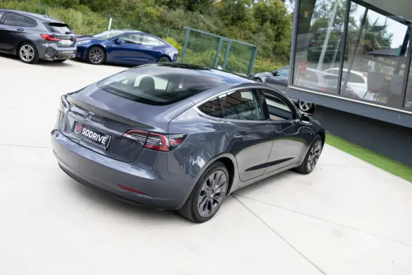 Tesla Model 3 Standard Range Plus RWD 6