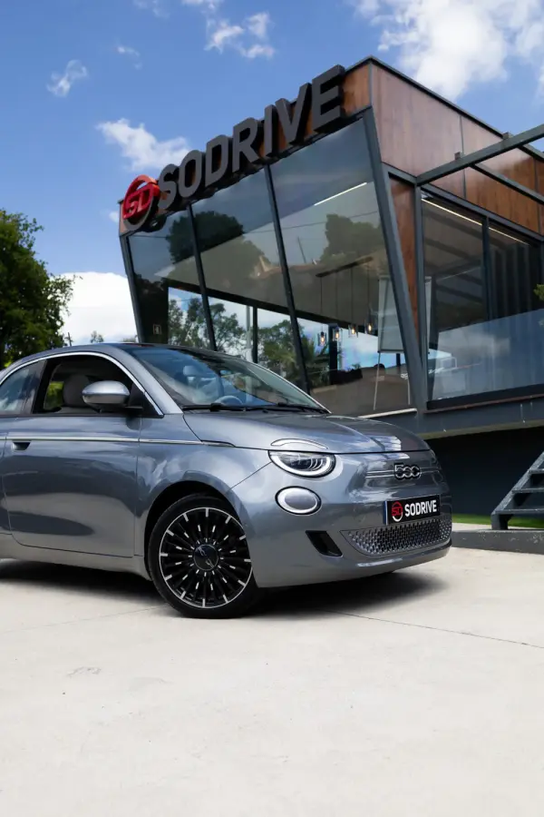 Fiat 500e La Prima 7