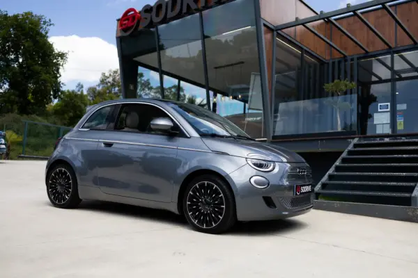 Fiat 500e La Prima 22
