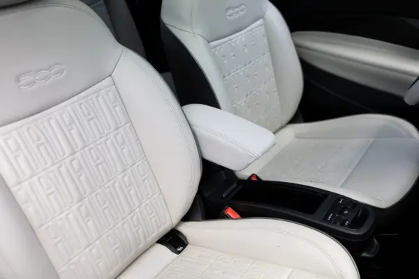 Fiat 500e La Prima 27