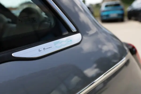 Fiat 500e La Prima 32