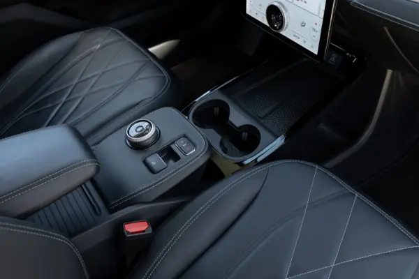 Ford Mustang Mach-E 75.7 kWh Premium AWD 47