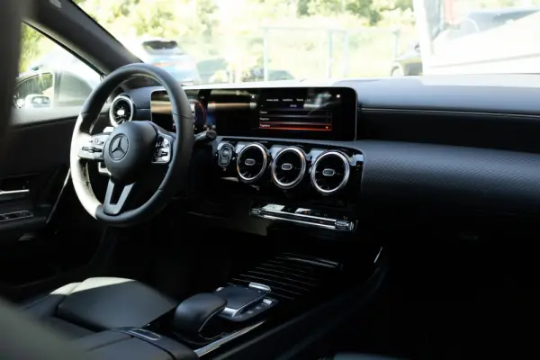 Mercedes-Benz A 180 d Progressive Aut. 11