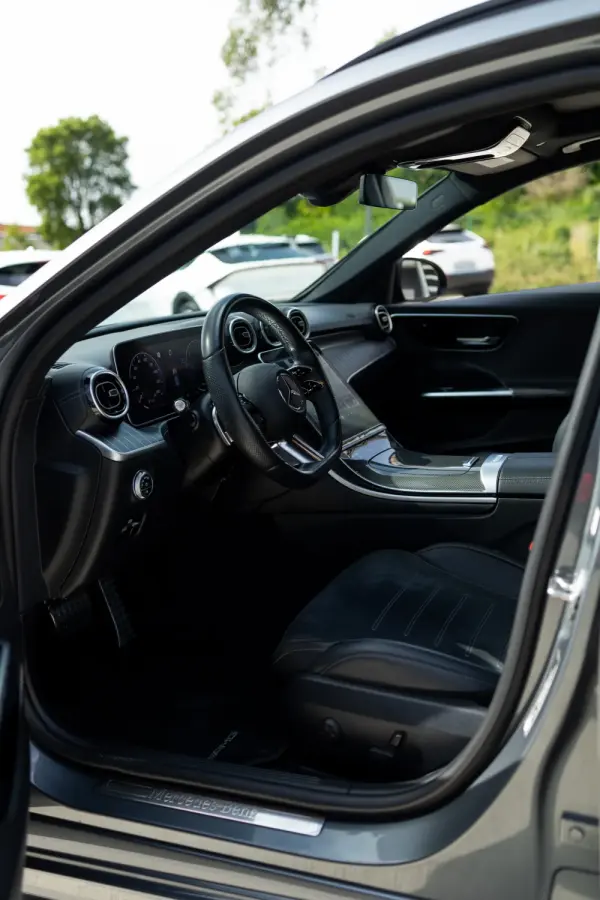 Mercedes-Benz C 300 e T 9G-TRONIC AMG Line 10