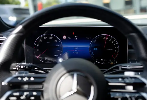 Mercedes-Benz C 300 e T 9G-TRONIC AMG Line 35