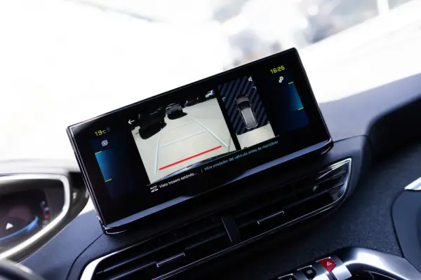 Peugeot 3008 1.6 Hybrid Allure Pack e-EAT8 14