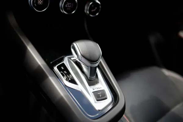 Renault Arkana 1.6 E-Tech R.S.Line 15