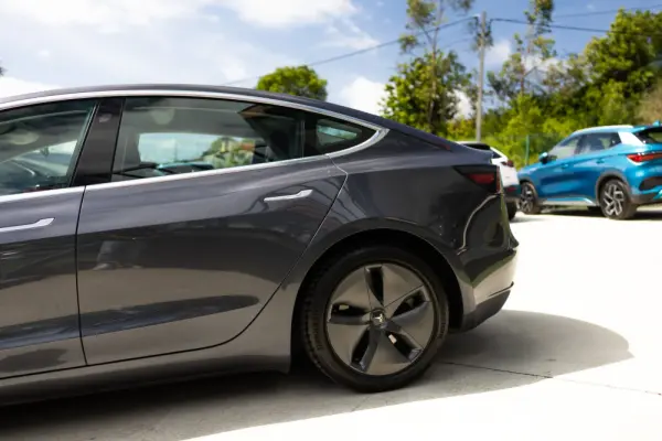 Tesla Model 3 Standard RWD Plus 9