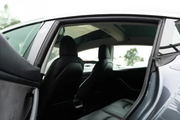 Tesla Model 3 Standard RWD Plus 15