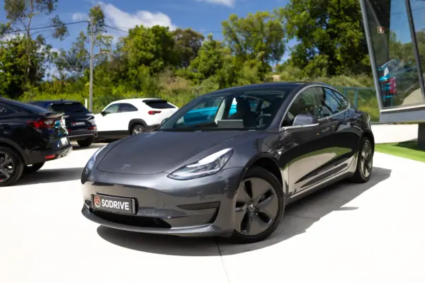 Tesla Model 3 Standard RWD Plus 17