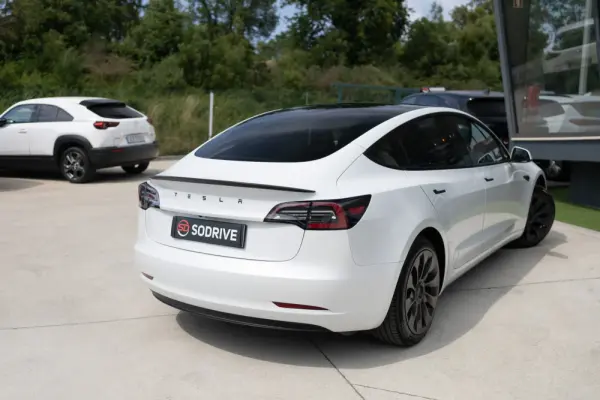 Tesla Model 3 Standard Range Plus RWD 5