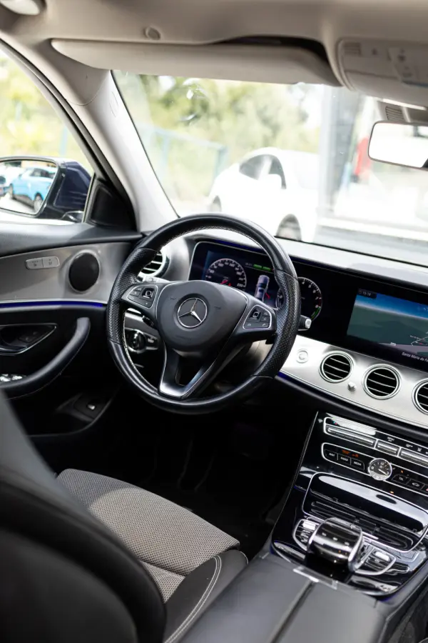 Mercedes-Benz E 350 e Avantgarde 34