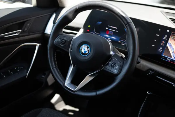 BMW iX1 xDrive30 xLine 37