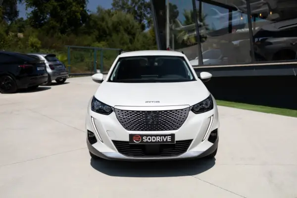 Peugeot e-2008 Allure 3