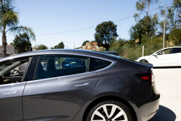 Tesla Model 3 Long-Range Dual Motor AWD 15