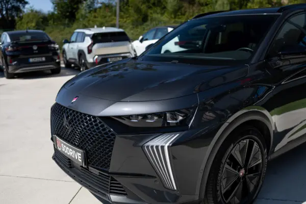 DS DS7 Crossback E-Tense Performance Line EAT8 16