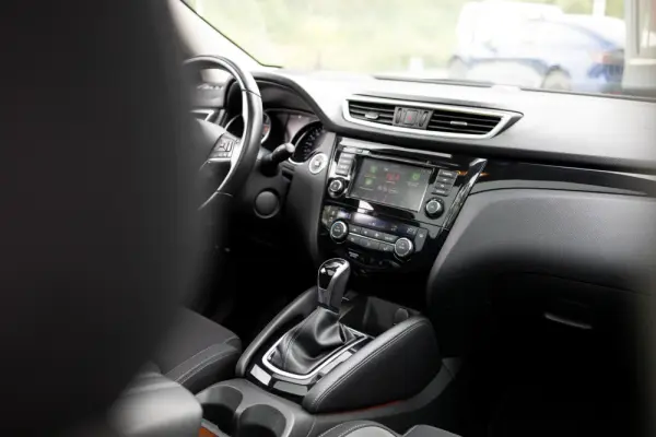 Nissan Qashqai 1.5 dCi N-Connecta DCT 18