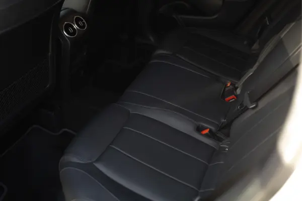 Mercedes-Benz GLA 250 e 8G-DCT Progressive 27