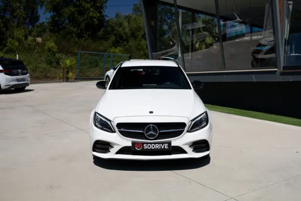 Mercedes-Benz C 300 de AMG Line 8