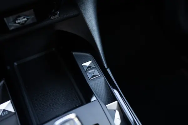 DS DS3 Crossback 1.2 PureTech Performance Line EAT8 20