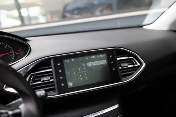 Peugeot 308 SW BlueHDi 100 Stop & Start Business-Line 8