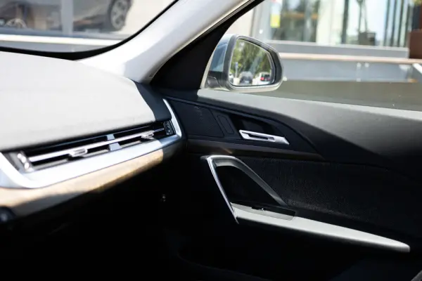 BMW iX1 xDrive30 xLine 33