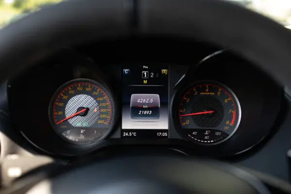 Mercedes-Benz AMG GT R 15
