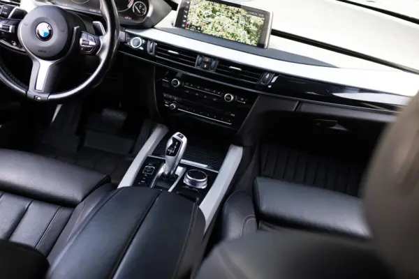 BMW X5 40e xDrive Pack M 33