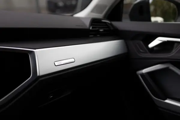Audi Q3 45 TFSIe S tronic 23