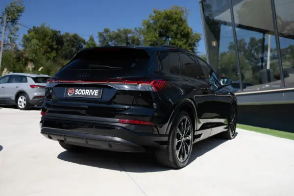 Audi Q4 Sportback e-tron 45 quattro 82 kWh 6