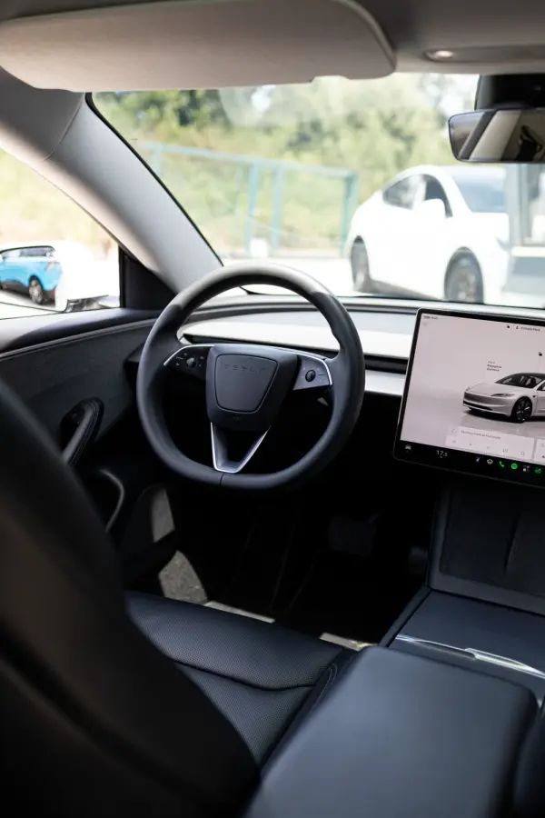 Tesla Model 3 Tração Traseira Premium 37