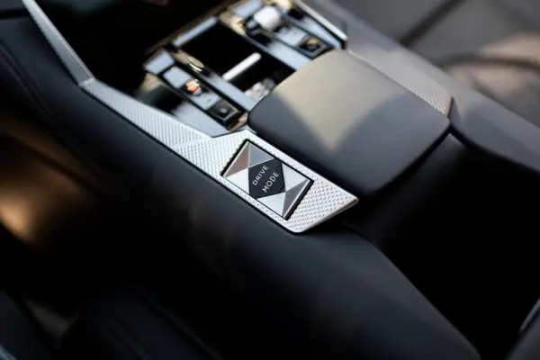 DS DS4 E-TENSE 225 RIVOLI 21