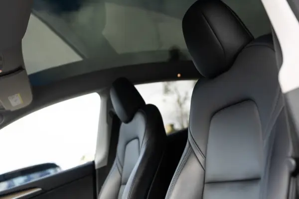 Tesla Model Y Standard 10