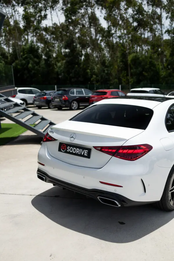 Mercedes-Benz C 300 e AMG Line 33