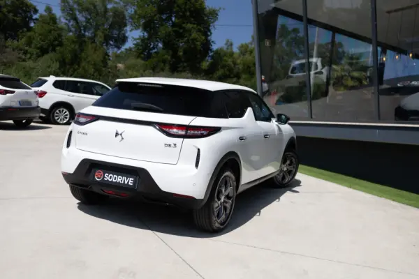 DS DS3 Crossback E-Tense Performance Line 13