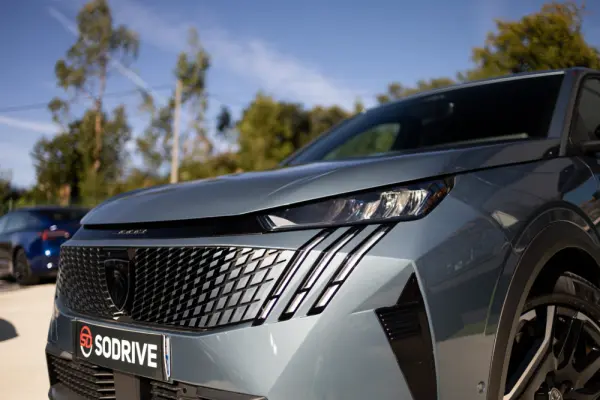 Peugeot E-3008 73 kWh Allure 7