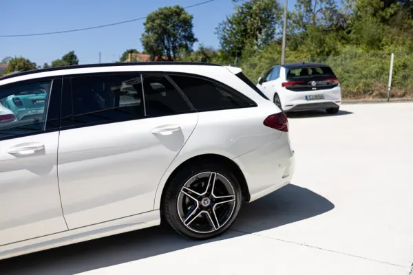 Mercedes-Benz C 300 de AMG Line 7