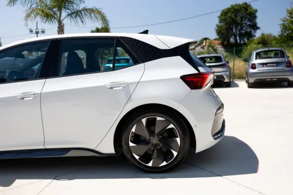 Cupra Born 58 kWh 16