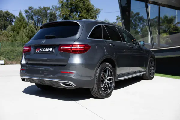 Mercedes-Benz GLC 250 d 4Matic 9G-TRONIC AMG Line 31