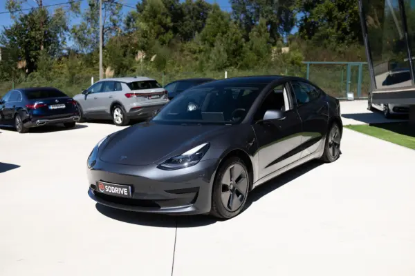 Tesla Model 3 Standard RWD 5