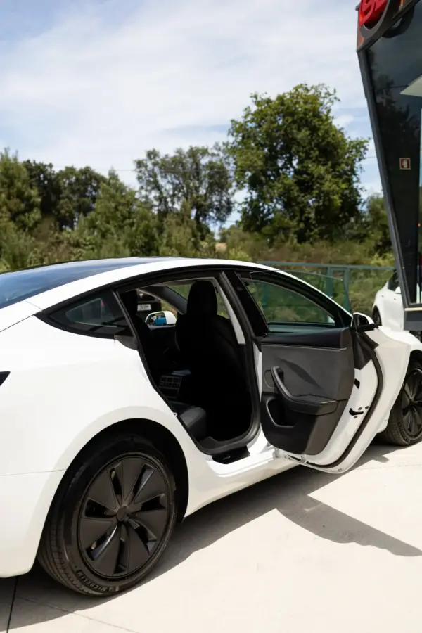 Tesla Model 3 Tração Traseira Premium 36