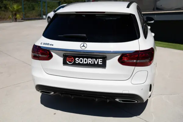 Mercedes-Benz C 300 de AMG Line 23