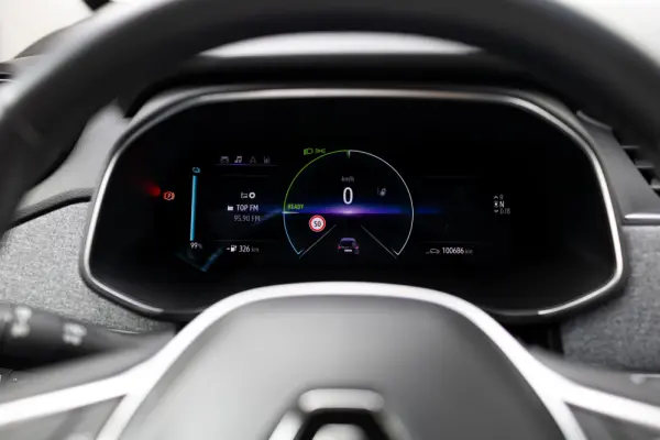Renault Zoe (c/ Bateria) EV 50 110hp Equilibre 9