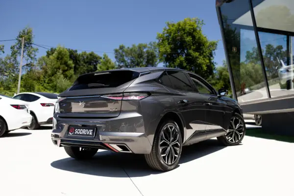 DS DS4 E-TENSE 225 RIVOLI 5