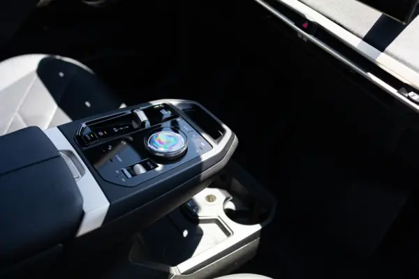 BMW iX xDrive 40 Pack Desportivo 47