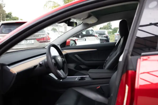 Tesla Model 3 Standard Range Plus RWD 7