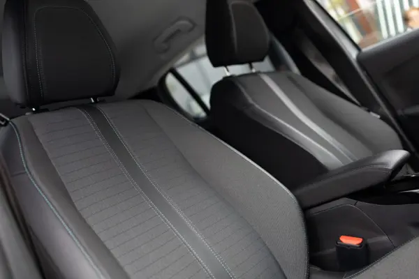 Peugeot 208 1.2 PureTech Allure 38