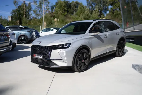 DS DS7 Crossback E-Tense Performance Line EAT8 5